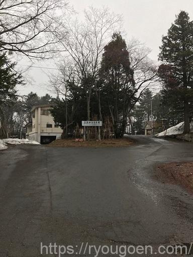 江別神社の駐車場